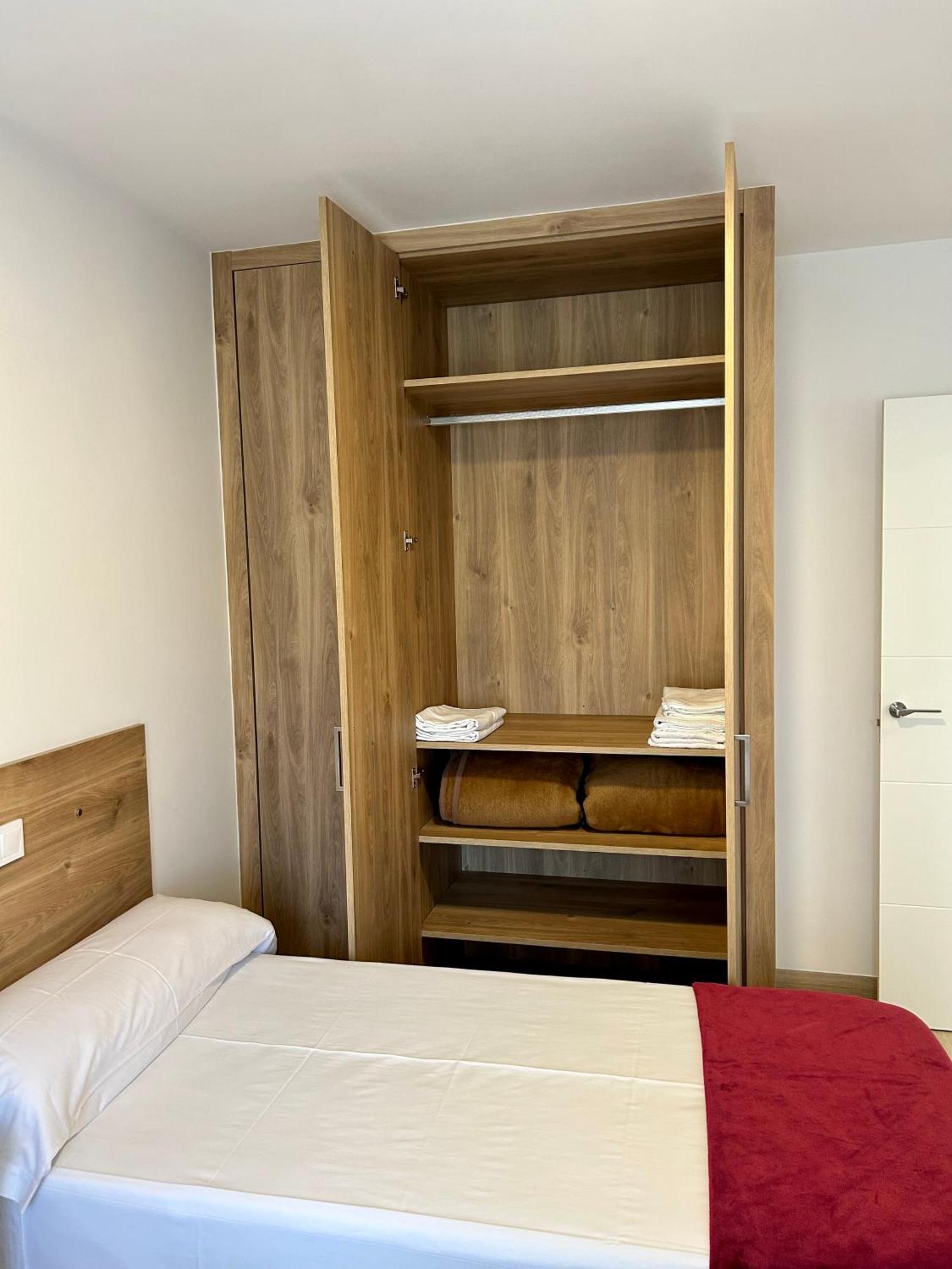Apartamento Plaza De La Villa Playa Trengandin Noja Exteriör bild