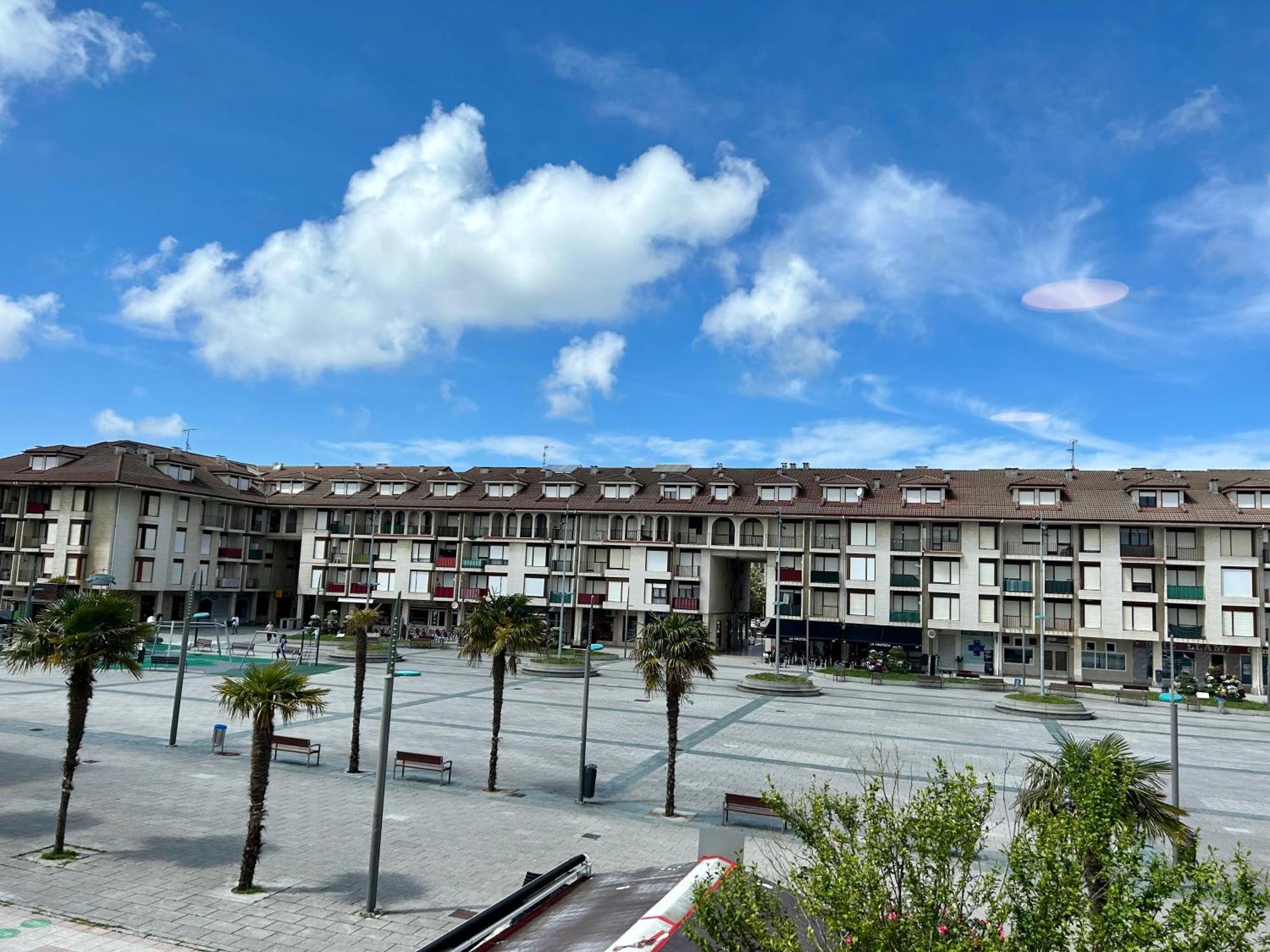 Apartamento Plaza De La Villa Playa Trengandin Noja Exteriör bild